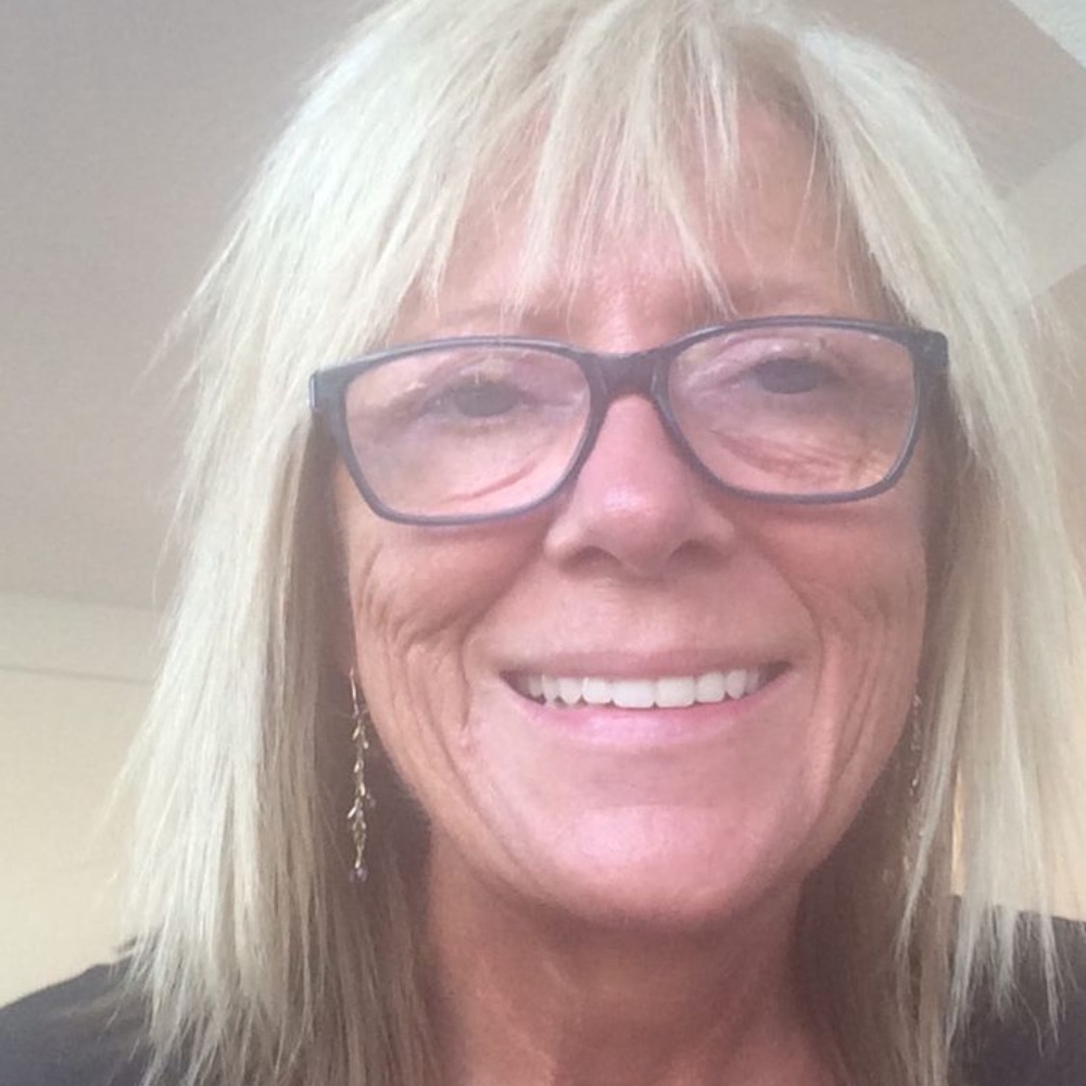 Meet your Posher, Kelli